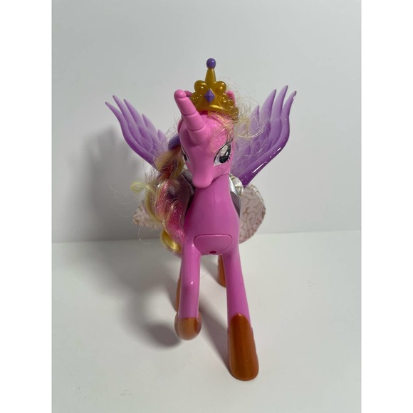 My Little Pony Princess Cadence Wedding Light up Wings/ Talking with accessories - Picture 4 of 6